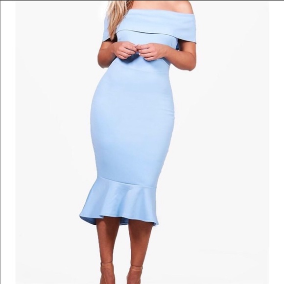 Boohoo Dresses & Skirts - Plus Off the Shoulder Peplum Midi Dress